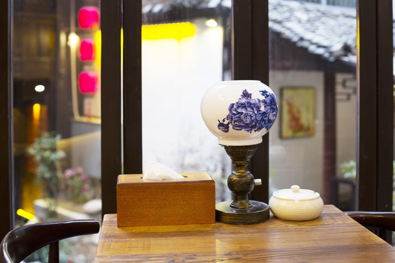 Fenghuang Poshan Inn Eksteriør billede