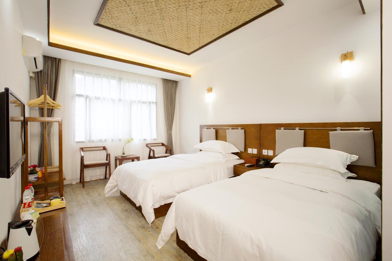Fenghuang Poshan Inn Eksteriør billede
