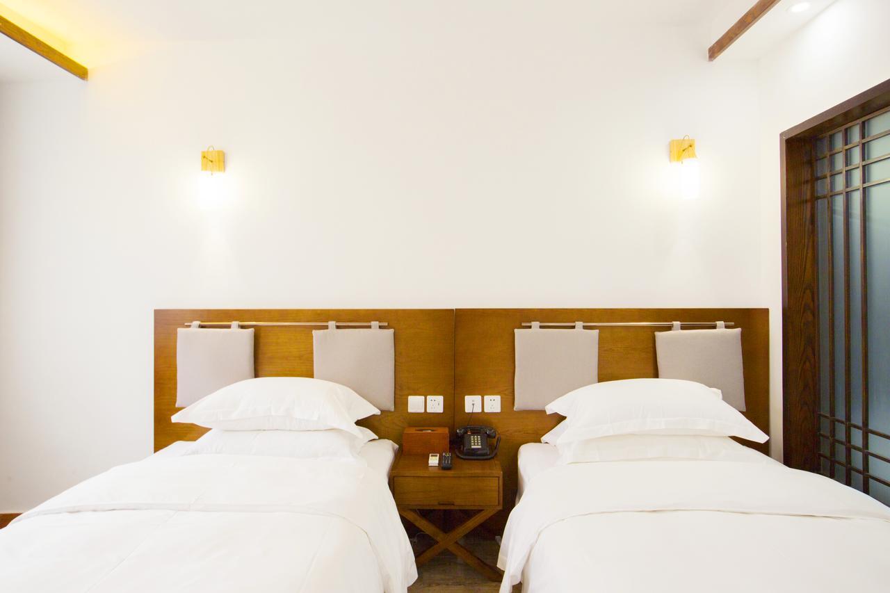 Fenghuang Poshan Inn Eksteriør billede