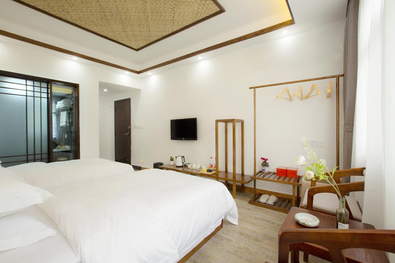 Fenghuang Poshan Inn Eksteriør billede
